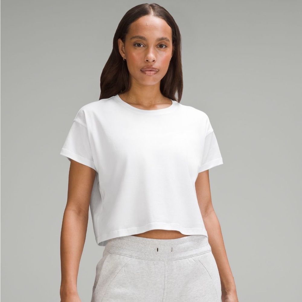 Lululemon White Cates T-shirt Size 6